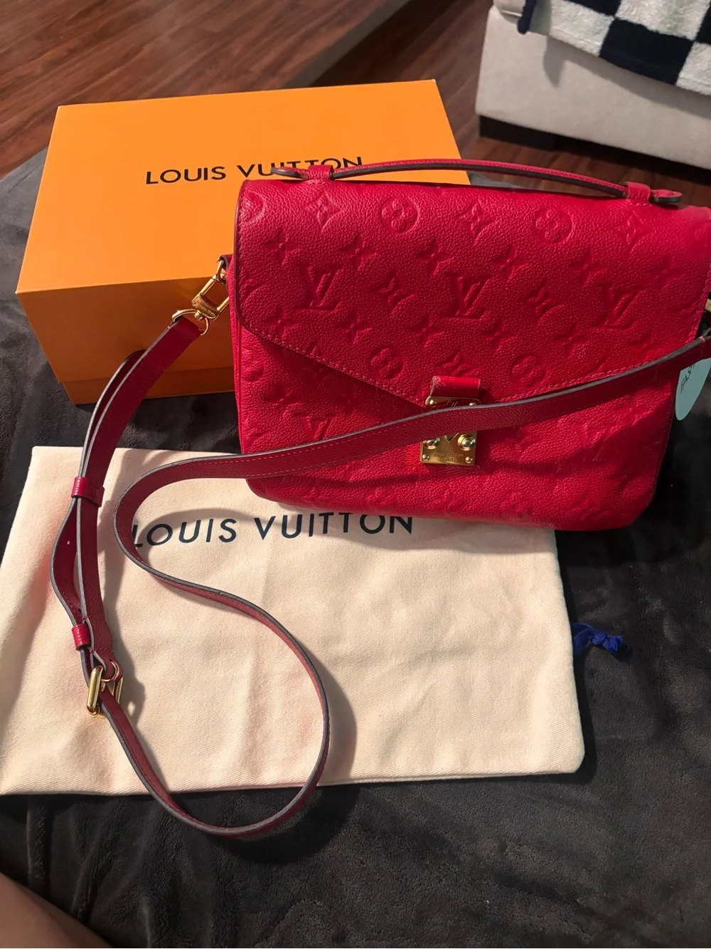Louis Vuitton Cherry Red Empreinte Pochette Metis Crossbody Bag - Picture 5 of 5